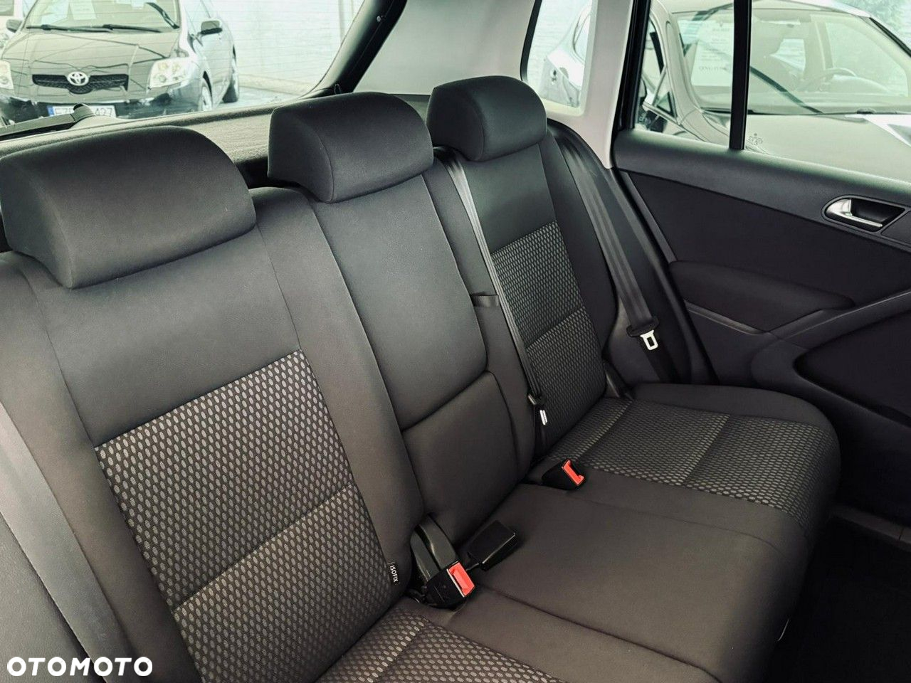 Volkswagen Tiguan - 38