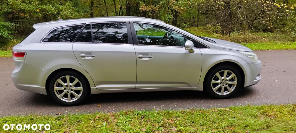 Toyota Avensis Combi 1.8 Sol - 6