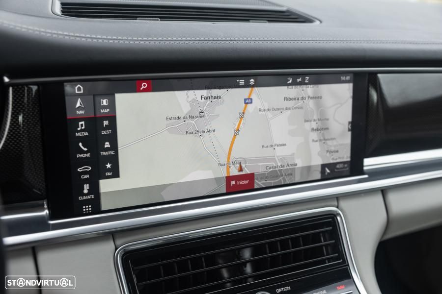 Porsche Panamera 4 S - 43