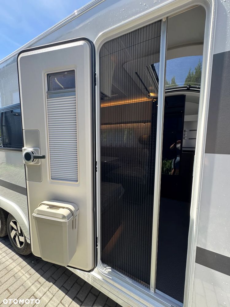 Adria ALPINA 663 HT - 12