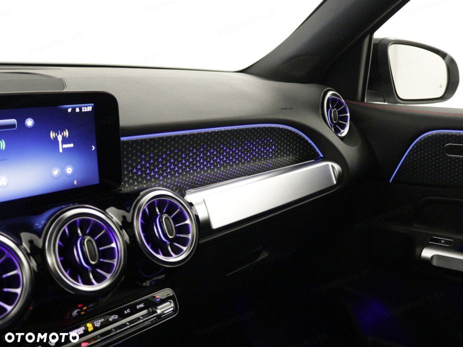 Mercedes-Benz GLB 200 AMG Line 7G-DCT - 9