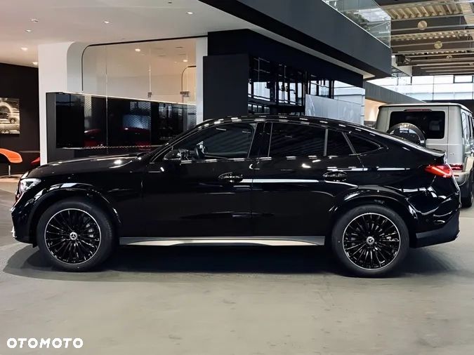 Mercedes-Benz GLC 300 e 4-Matic AMG Line - 2