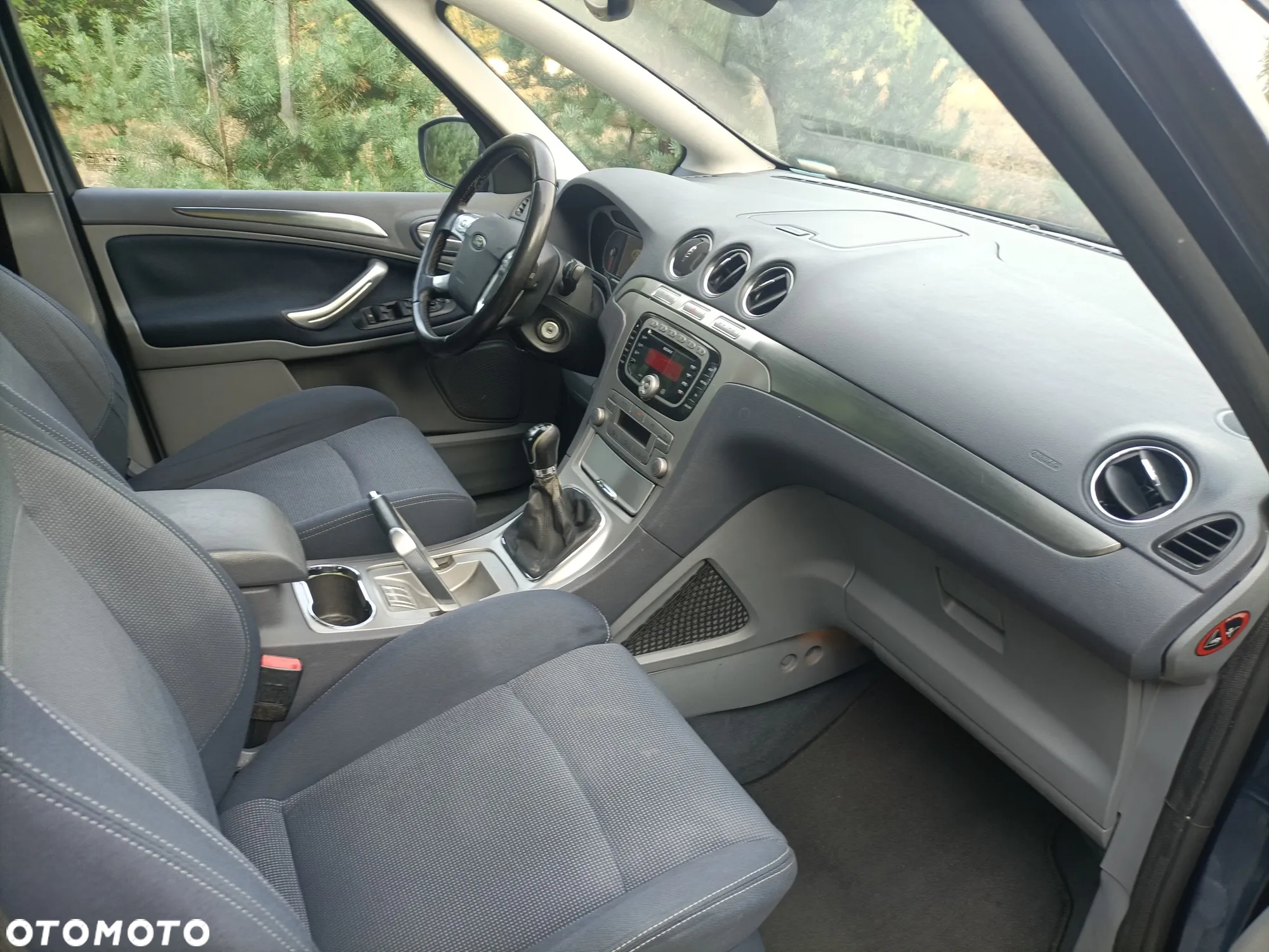 Ford S-Max - 8