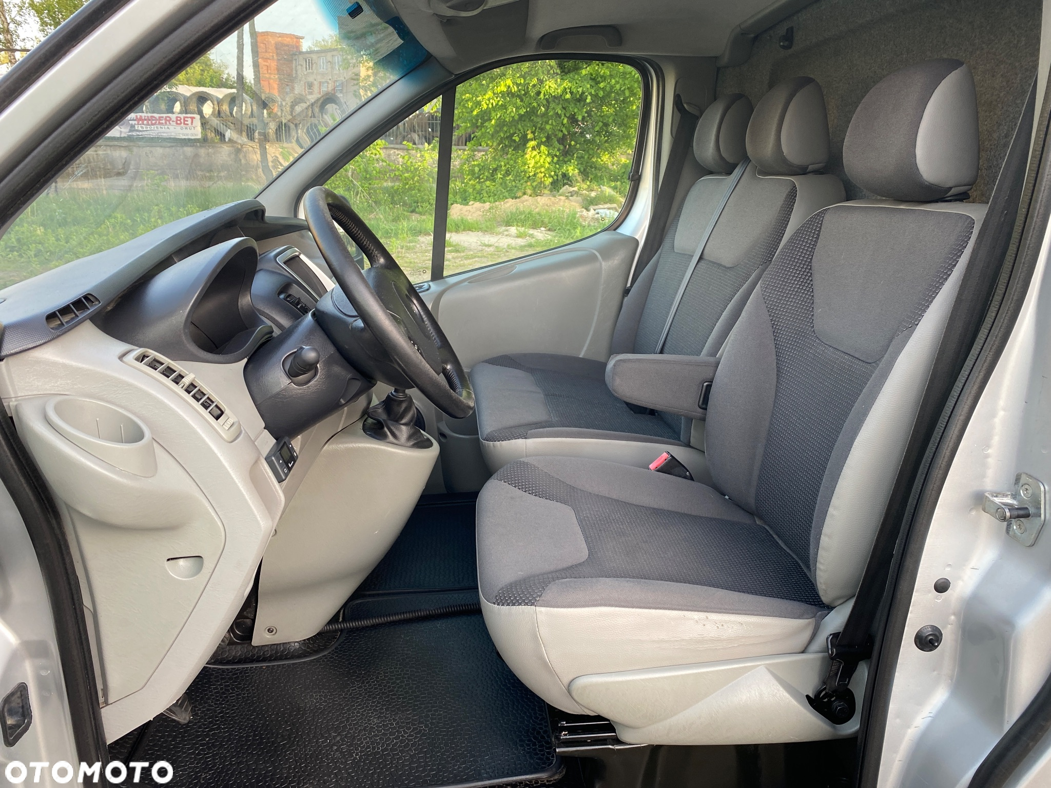 Opel VIVARO - 13