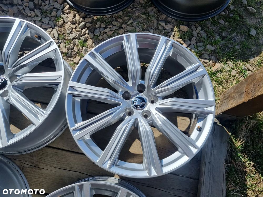 AUDI 4M8 SQ8,Q8,SQ7,Q7,A7,A5,VW alu 8,5X20 ET20 5X112 4szt.jak nowe 4szt, - 7