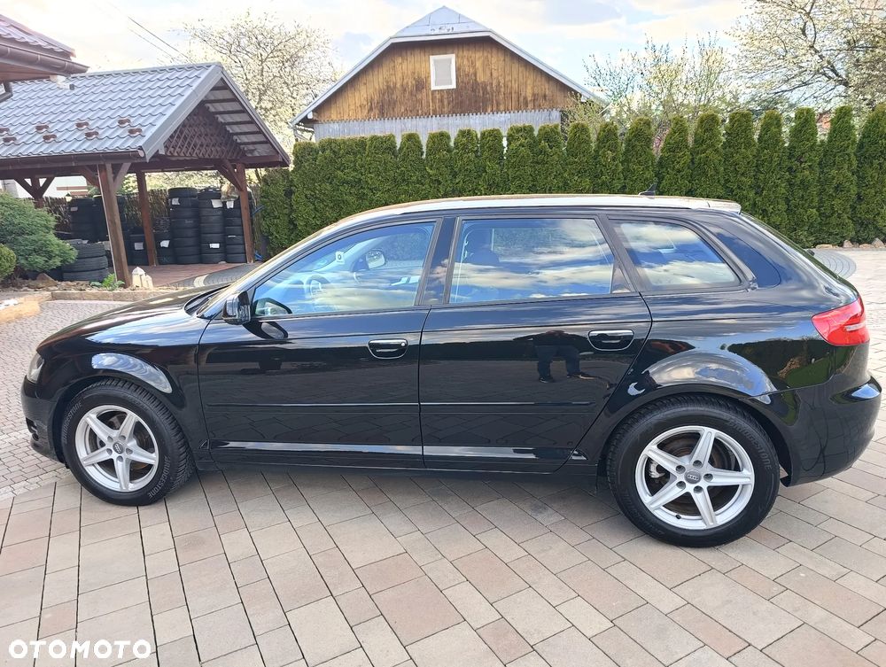 Audi A3 Sportback 2.0 TDI Ambiente - 13