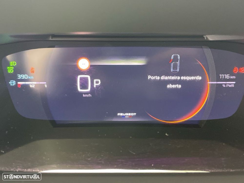 Peugeot 208 1.2 Hybrid GT e-DCS6 - 9