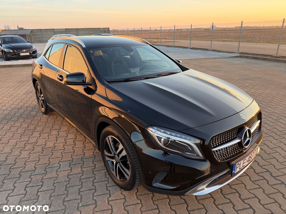 Mercedes-Benz GLA 200 7G-DCT - 1