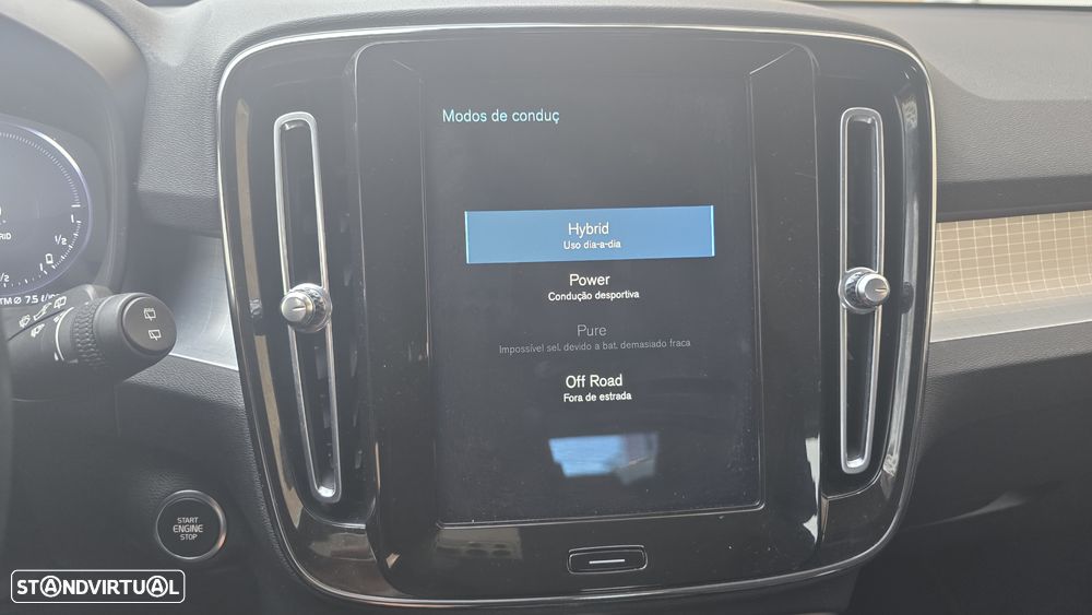 Volvo XC 40 1.5 T5 PHEV Momentum Plus - 40