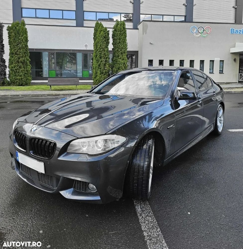 BMW Seria 5 550i - 2