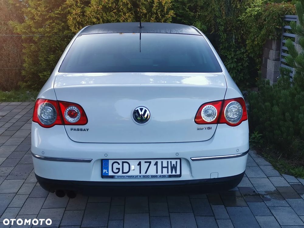 Volkswagen Passat - 26