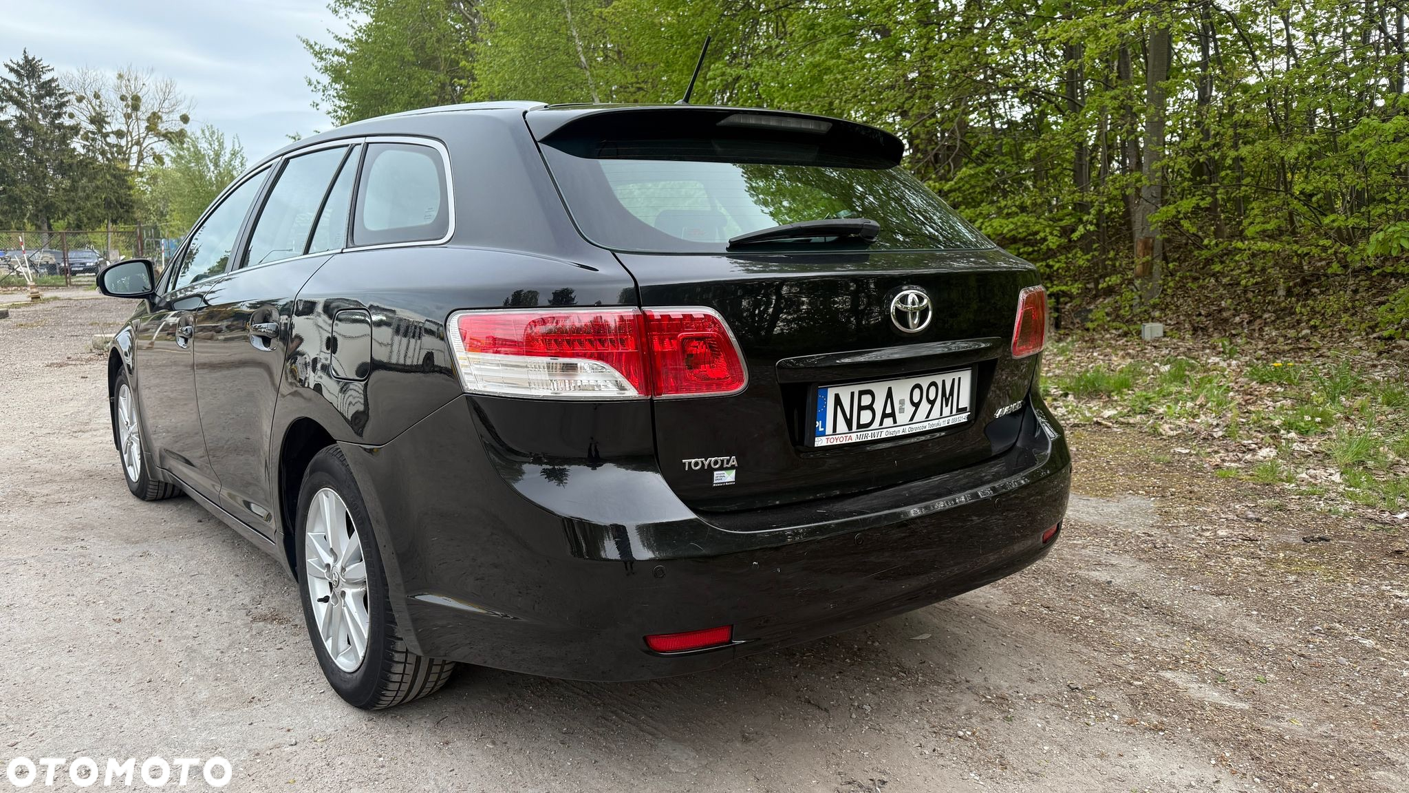 Toyota Avensis - 5
