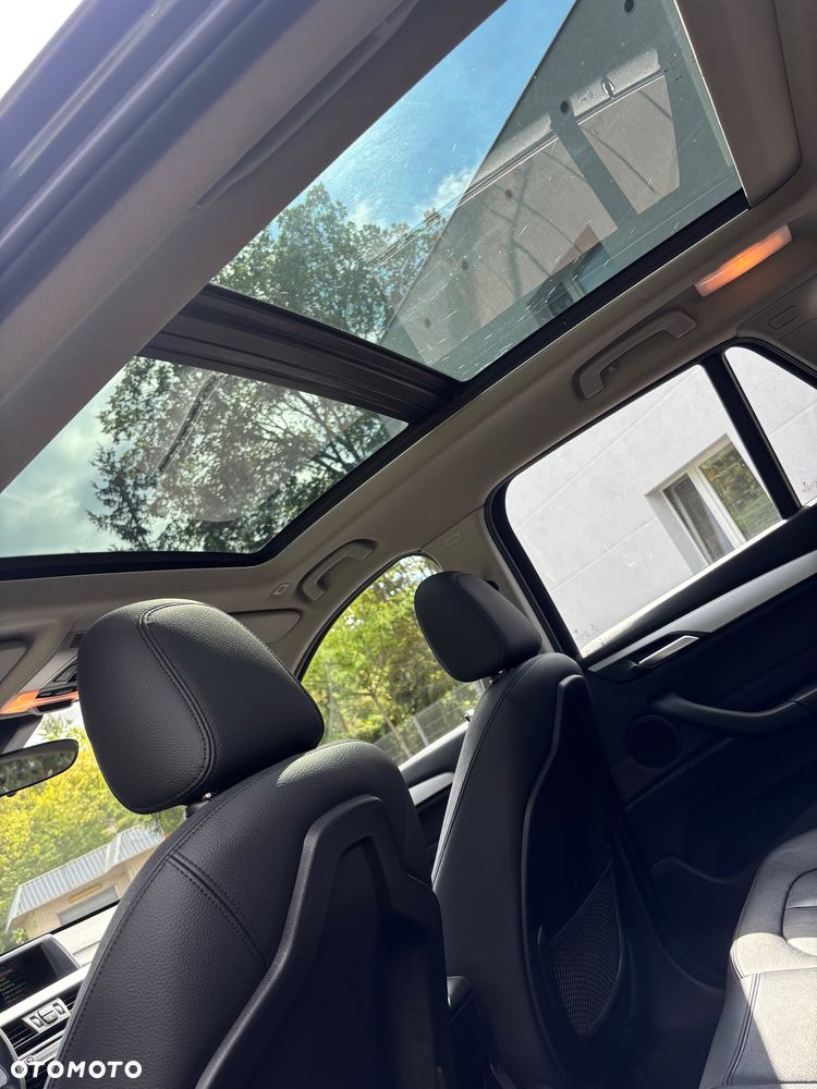BMW X1 xDrive20i - 18