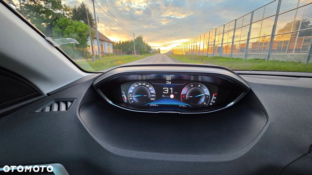 Peugeot 3008 BlueHDi 180 Stop & Start EAT8 Crossway - 21