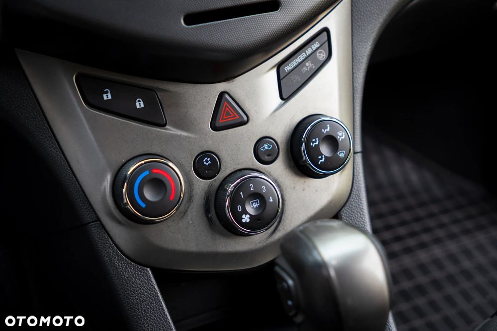 Chevrolet Aveo - 25
