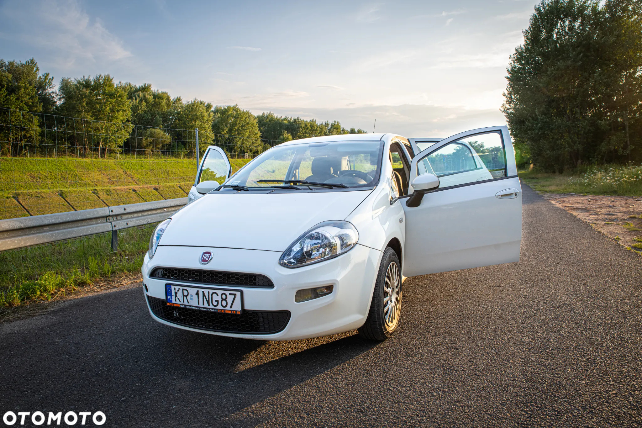 Fiat Punto 1.4 Easy S&S Euro6 - 22