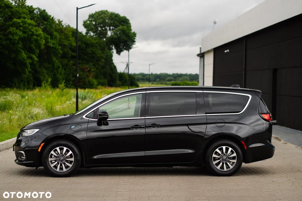 Chrysler Pacifica - 9