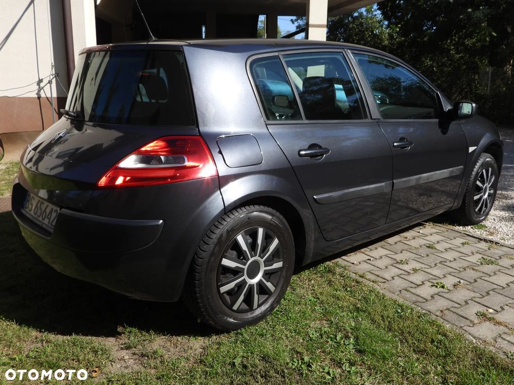 Renault Megane - 11