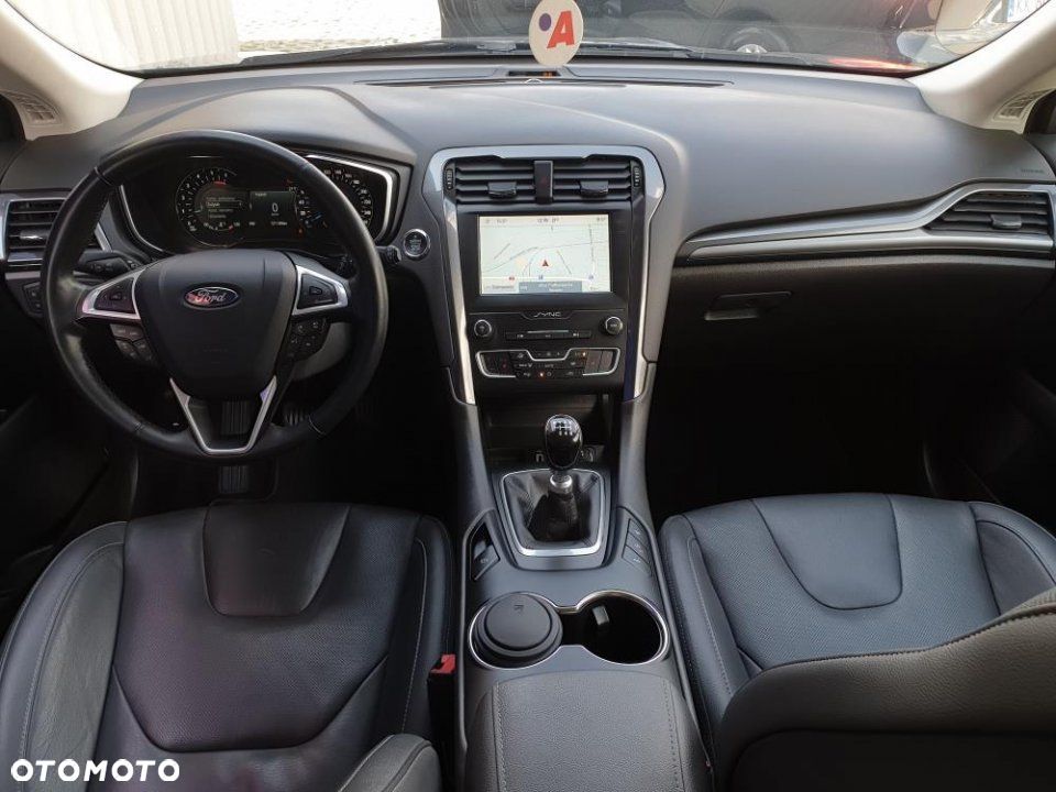 Ford Mondeo - 33