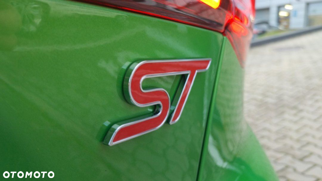 Ford Focus - 9