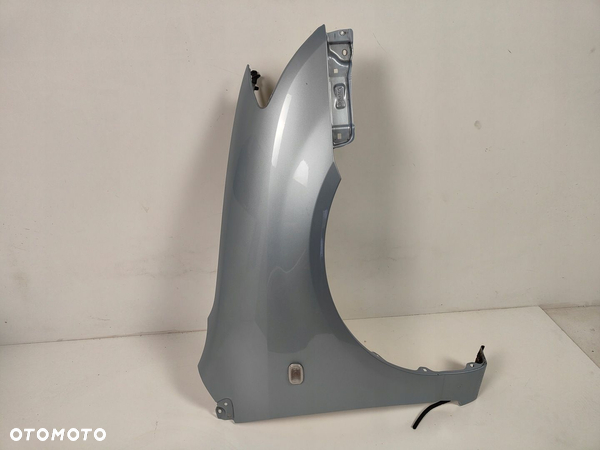 TOYOTA COROLLA E12 BŁOTNIK PRAWY BEZ WGNIECEŃ 8S1