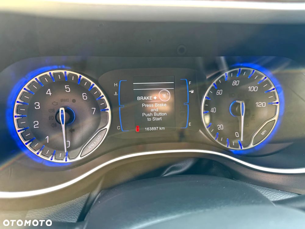 Chrysler Pacifica - 18
