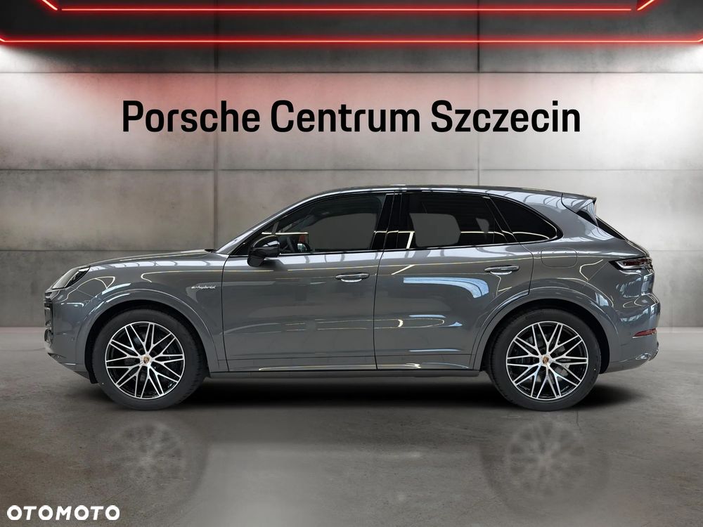 Porsche Cayenne E-Hybrid PHEV Black Edition - 2