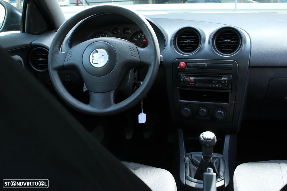 SEAT Ibiza 1.4 16V Signo - 4