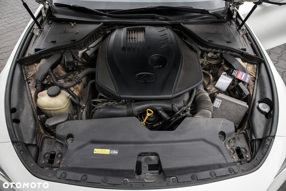 Infiniti Q60 2.0t Sport Tech - 31