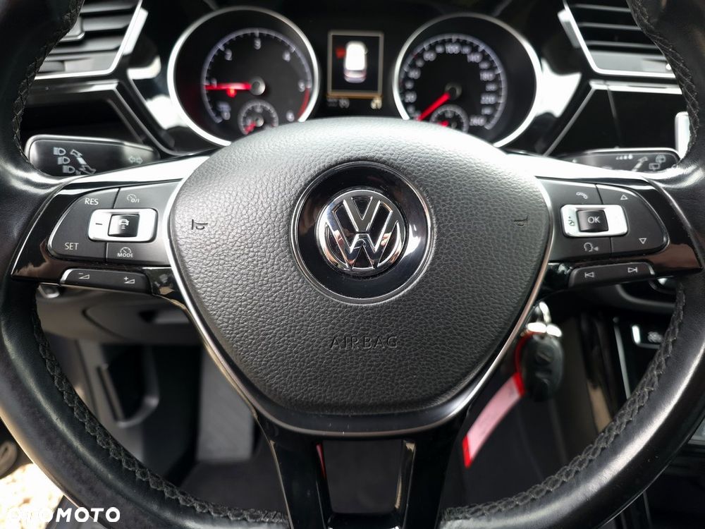 Volkswagen Touran 2.0 TDI BMT Highline - 20