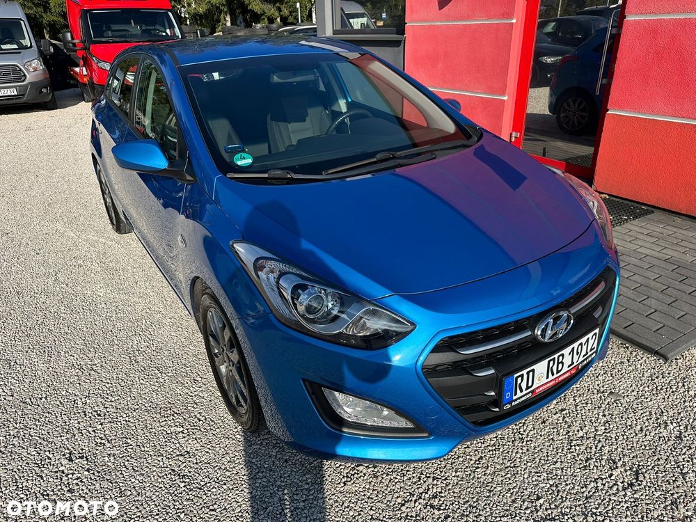 Hyundai i30 1.4 BlueDrive Classic + - 15
