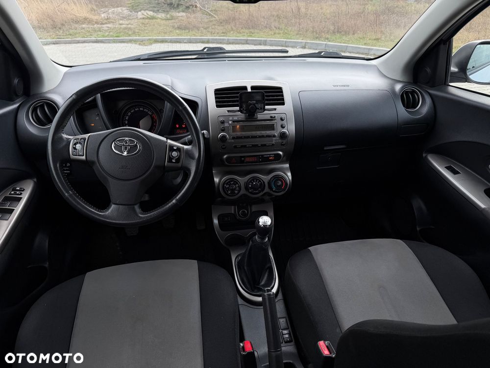 Toyota Urban Cruiser 1.4 D-4D Sol 4x4 EU5 - 10