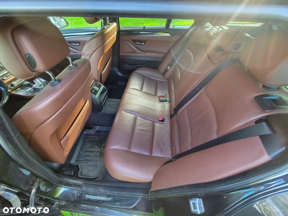BMW Seria 5 520d - 7