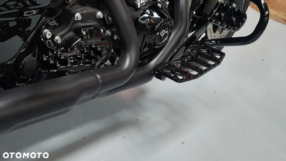 Harley-Davidson Touring Road King - 16