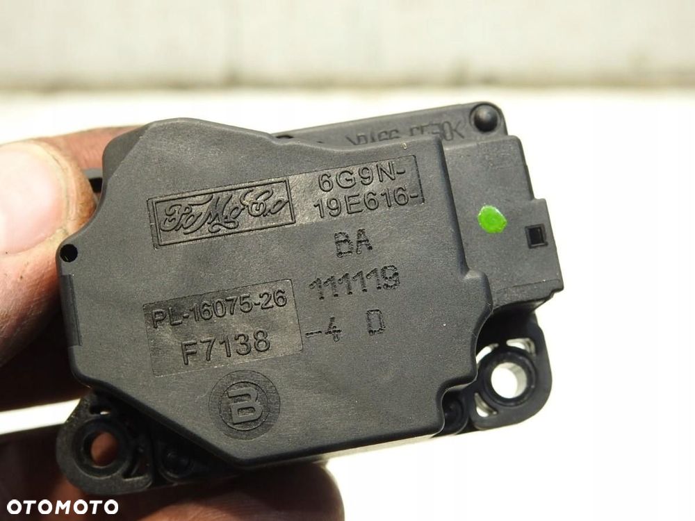 SILNICZEK NAGRZEWNICY VOLVO V60 6G9N-19E-616-BA - 7