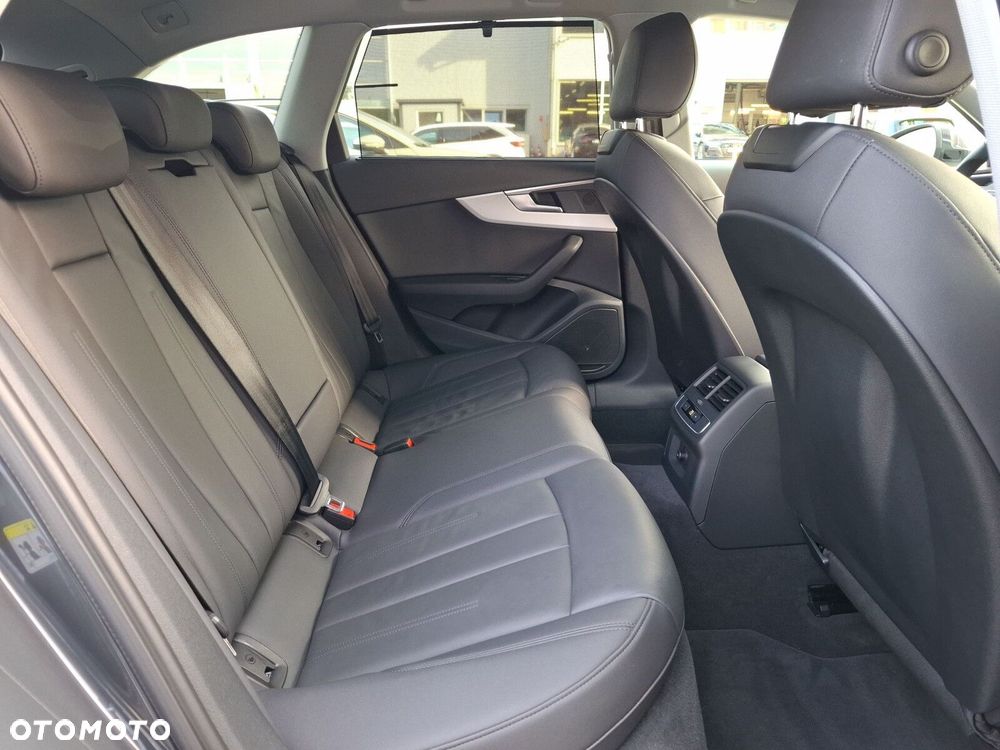 Audi A4 Allroad - 16