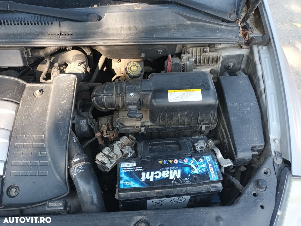 Dezmembrari  Kia CARNIVAL (VQ)  2006  > 2014 - 5