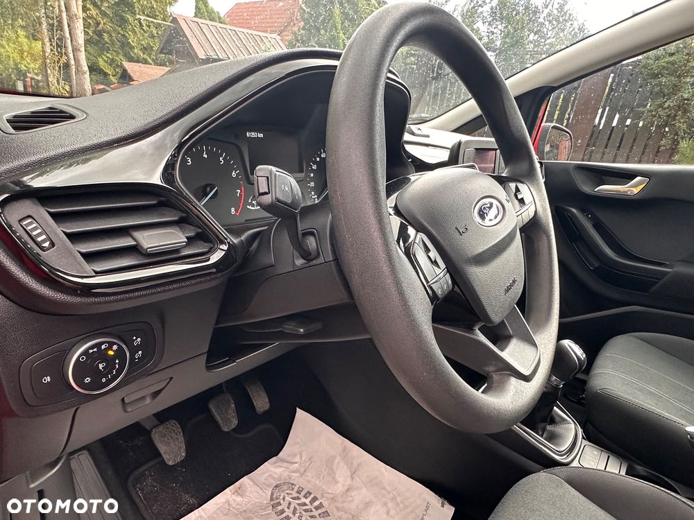 Ford Fiesta 1.1 Trend - 30