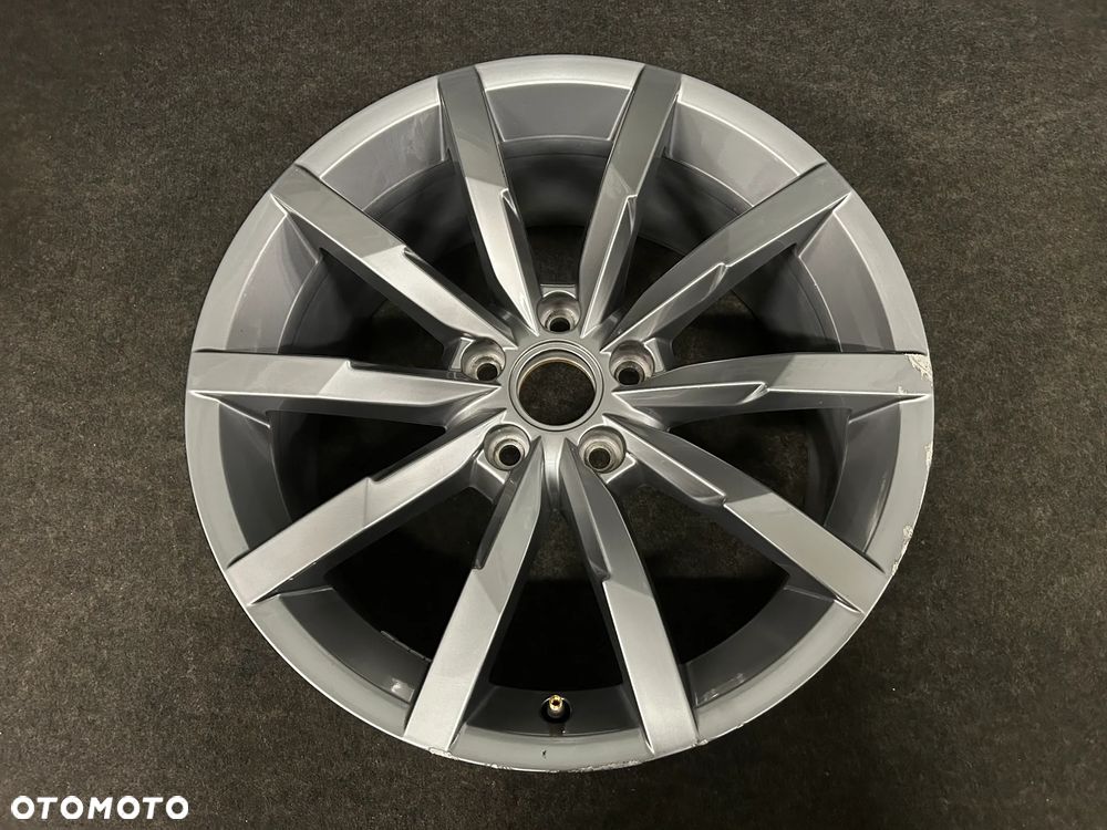 Alufelga VW Passat B8 18 cali 5x112 1szt. 3G0601025Q - 1