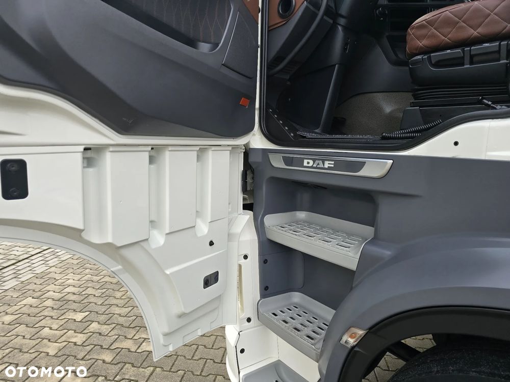 DAF XF480 Space Cab - 13
