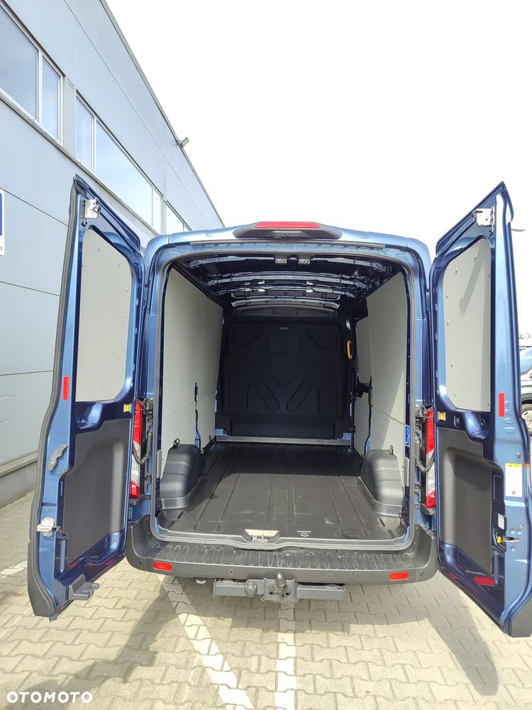 Ford Transit Trend - 8