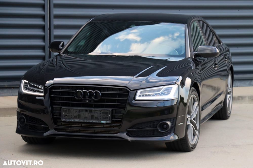 Audi A8 - 8