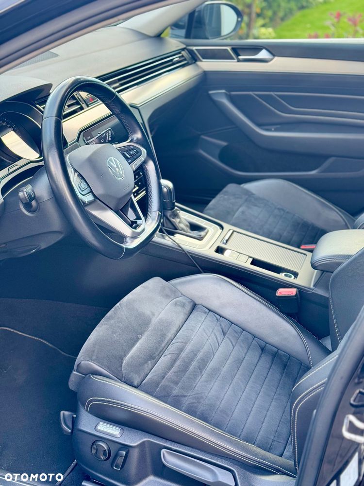 Volkswagen Passat 2.0 TDI SCR Highline DSG - 24