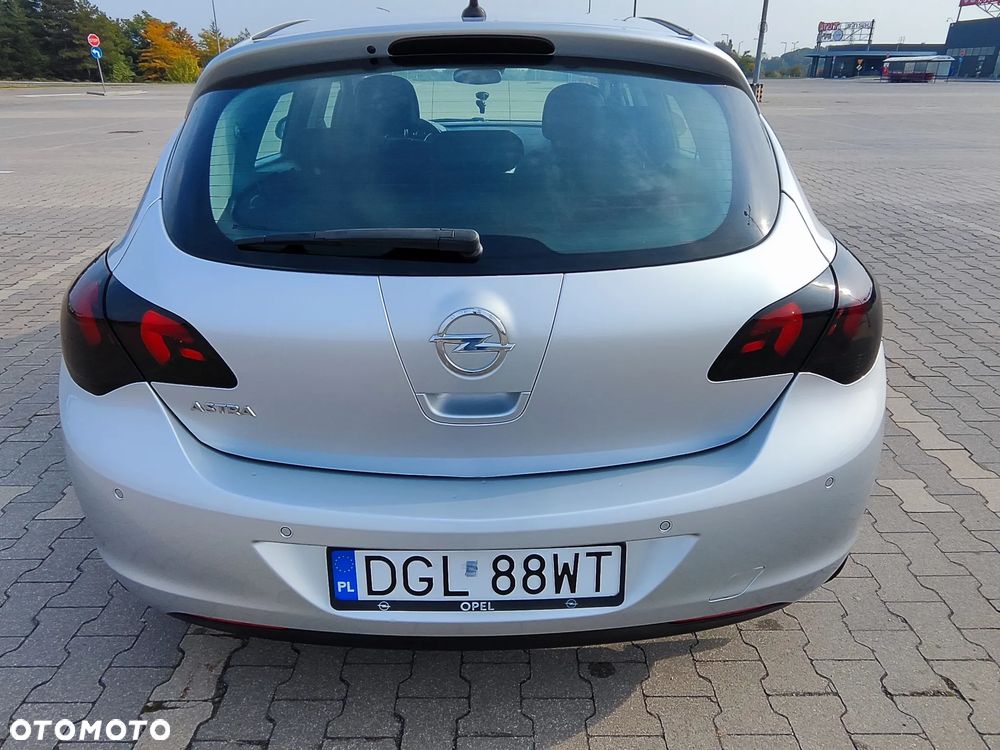 Opel Astra 1.6 Cosmo - 23