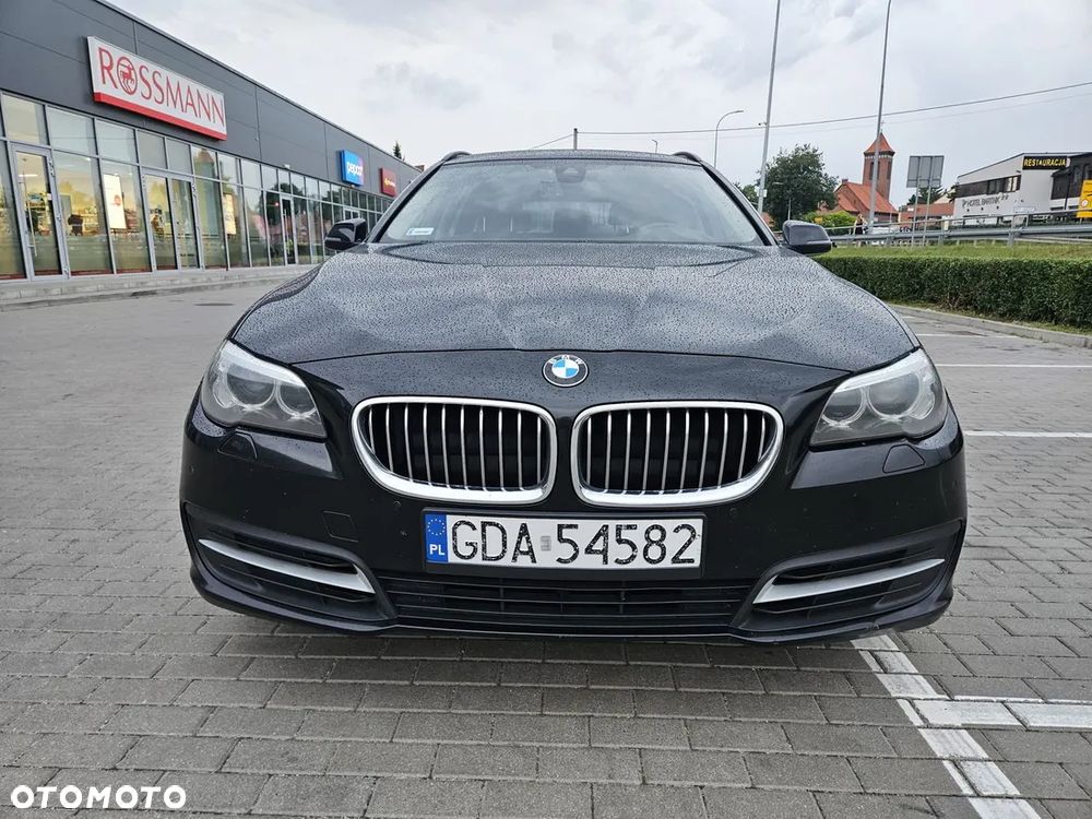 BMW Seria 5 520d xDrive Luxury Line - 1