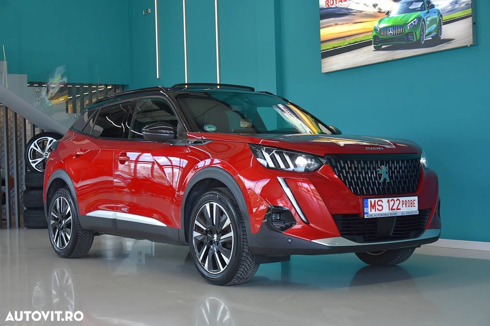 Peugeot 2008 PureTech 155 EAT8 GT - 12