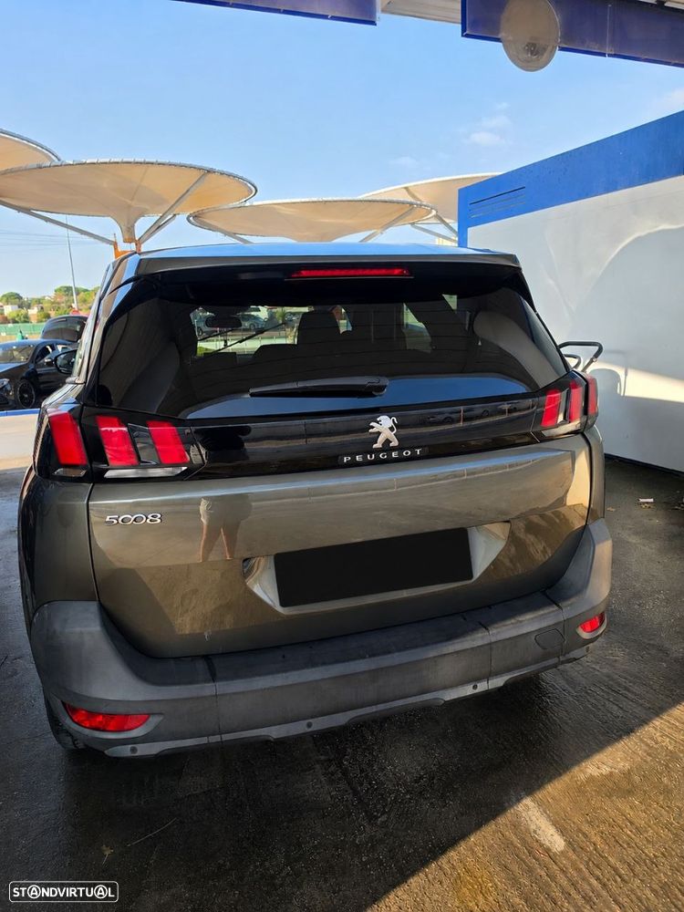 Peugeot 5008 1.2 PureTech Active - 2