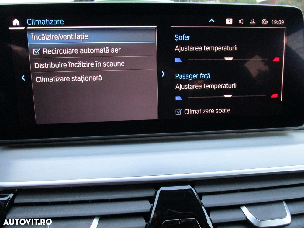 BMW Seria 5 530e xDrive AT PHEV - 32