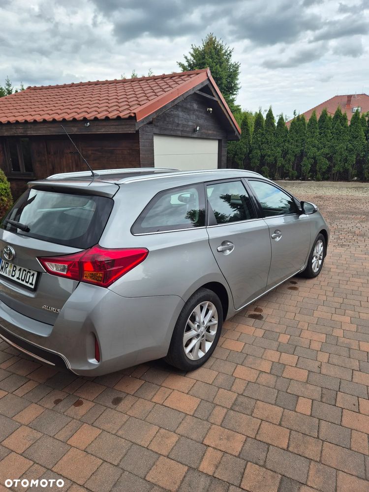 Toyota Auris 2.0 D-4D Executive - 10