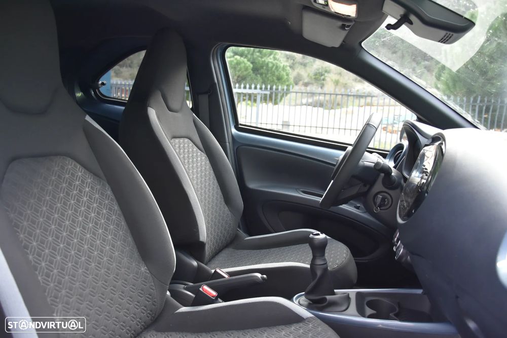 Toyota Aygo X 1.0 Pulse - 9